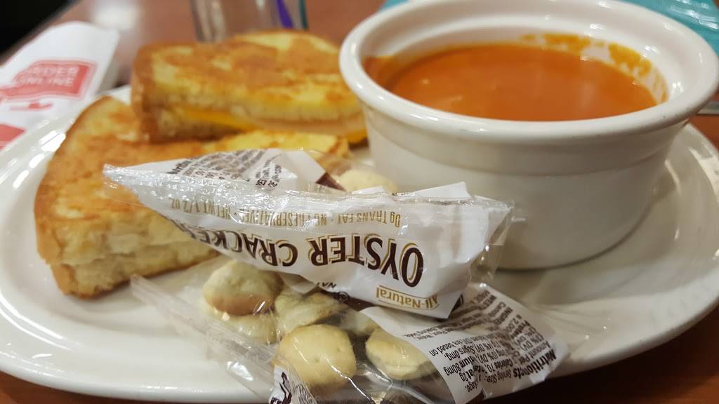 Friendlys | restaurant | 435 Speedwell Ave, Morris Plains, NJ 07950, USA | 9732672331 OR +1 973-267-2331