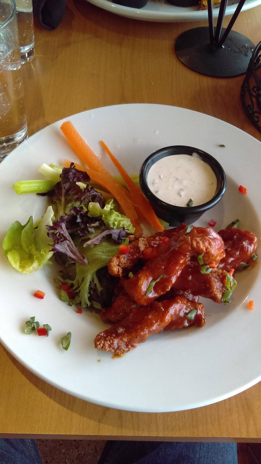 The Summit Grill | restaurant | 4815 Old U.S. Highway 27, Gaylord, MI 49735, USA | 9897059070 OR +1 989-705-9070