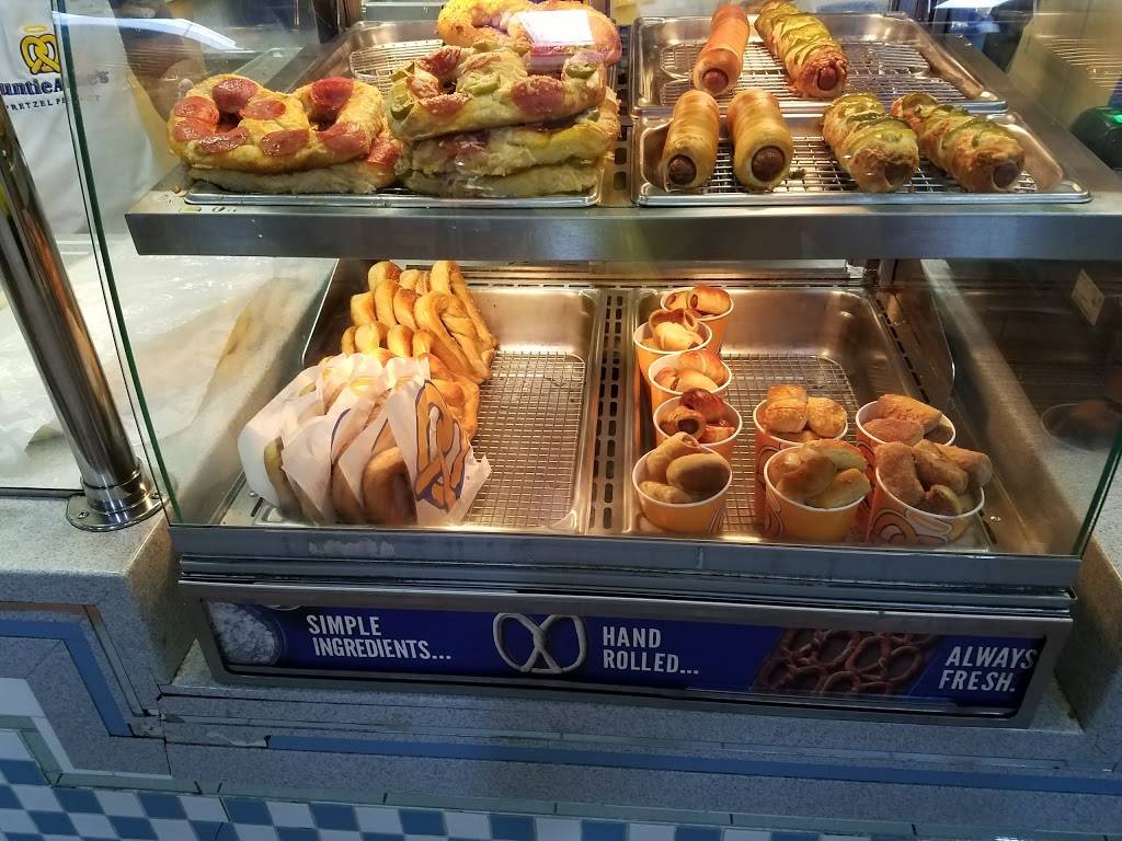 Auntie Annes Pretzels | cafe | 1 Mills Cir #1026, Ontario, CA 91764, USA | 9099802014 OR +1 909-980-2014