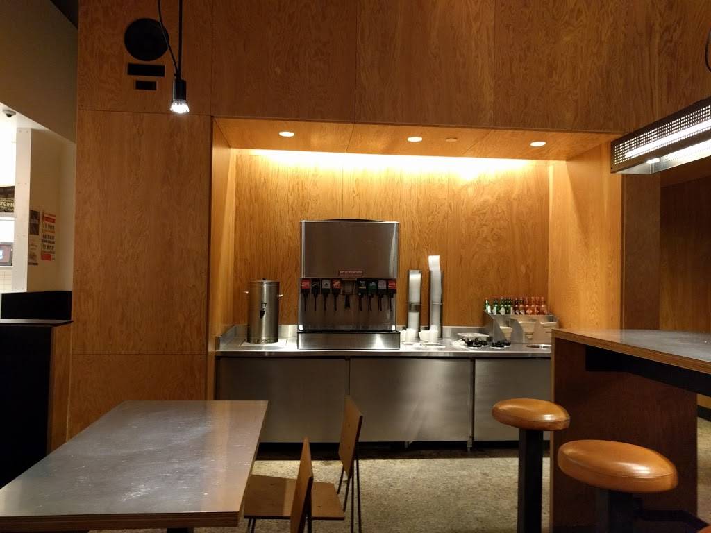 Chipotle Mexican Grill | restaurant | 25465 Horace Harding Expy, Little Neck, NY 11362, USA | 7182244220 OR +1 718-224-4220