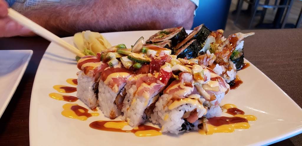 Rock n Roll Sushi | restaurant | 20071 Interstate 45 N, Spring, TX 77388, USA | 3462687050 OR +1 346-268-7050