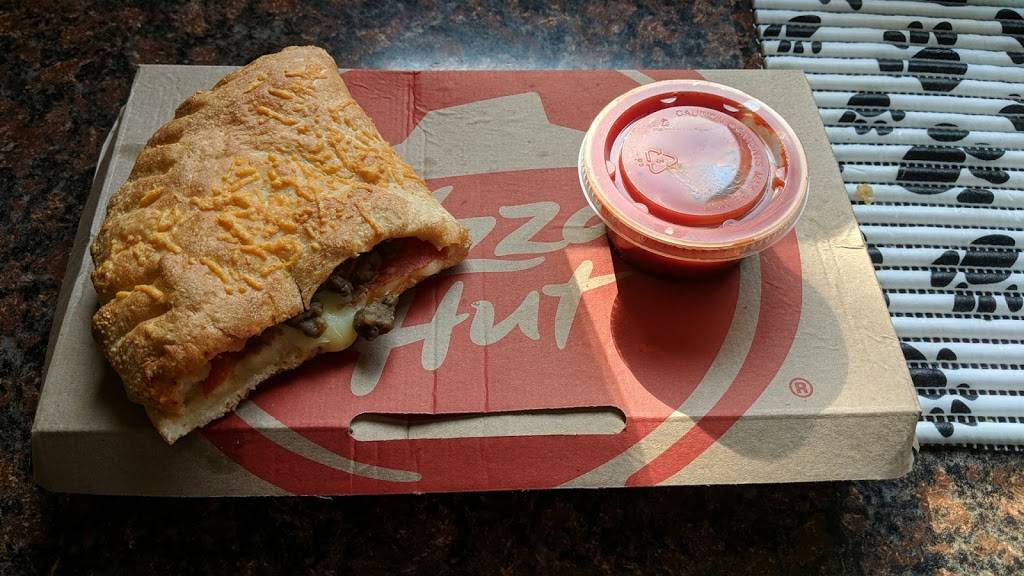 Pizza Hut | restaurant | 75 Pine Lake Ave, La Porte, IN 46350, USA | 2193623000 OR +1 219-362-3000