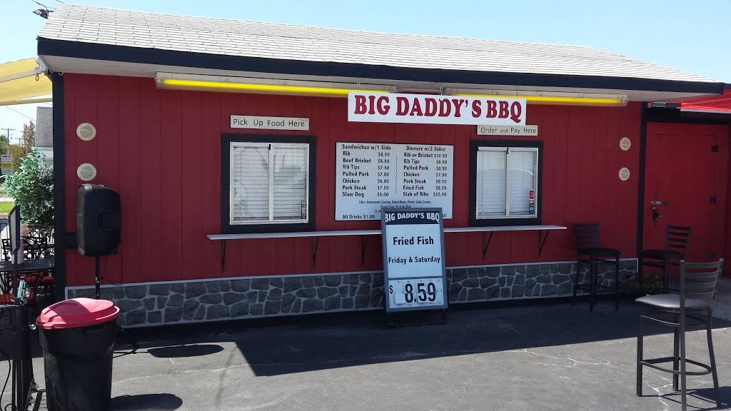 Big Daddys BBQ | restaurant | 1205 N Garth Ave, Columbia, MO 65203, USA | 5738752227 OR +1 573-875-2227