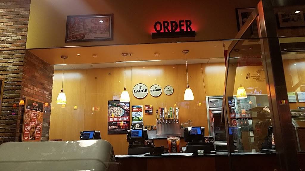 Shakeys Pizza Parlor | restaurant | 16940 Slover Ave, Fontana, CA 92337, USA | 9098290988 OR +1 909-829-0988