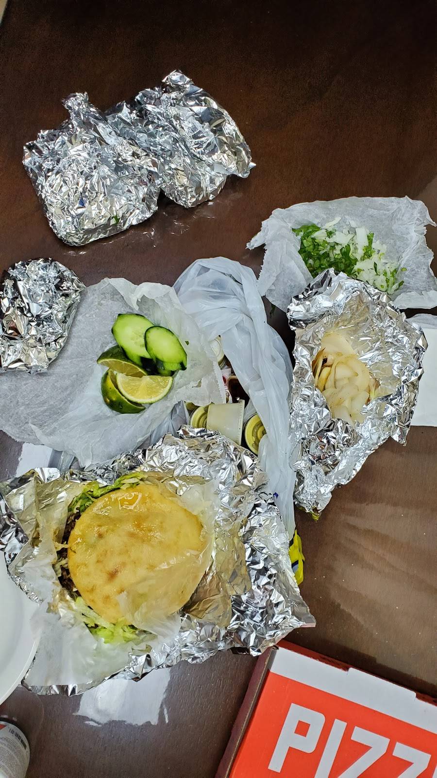 Taqueria Hecho En México | restaurant | 3006 Blalock Rd, Houston, TX 77080, USA | 8328487573 OR +1 832-848-7573