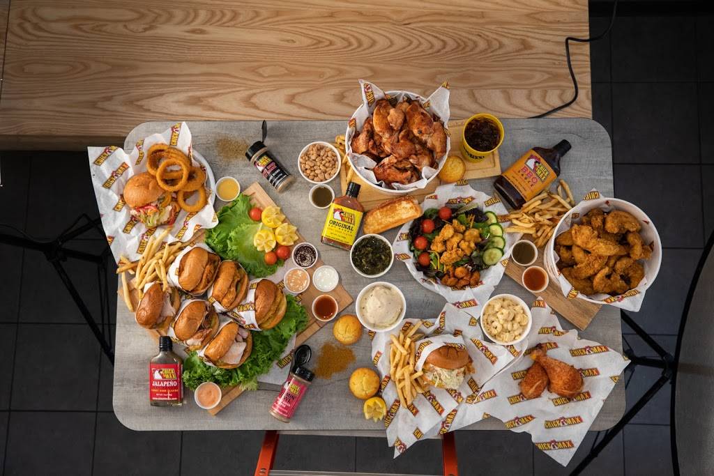 Chick N Max | restaurant | 3520 N Maize Rd, Wichita, KS 67205, USA | 3169777030 OR +1 316-977-7030