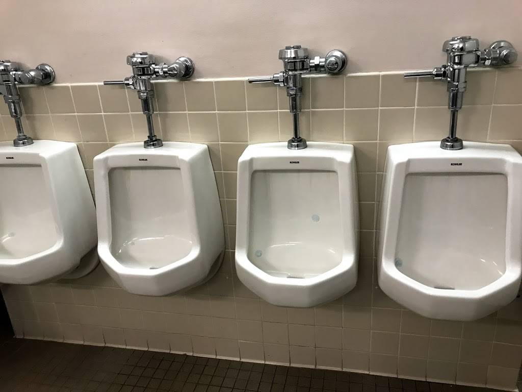 Bolling Club | restaurant | 50 Theisen St, Washington, DC 20032, USA | 2027676794 OR +1 202-767-6794