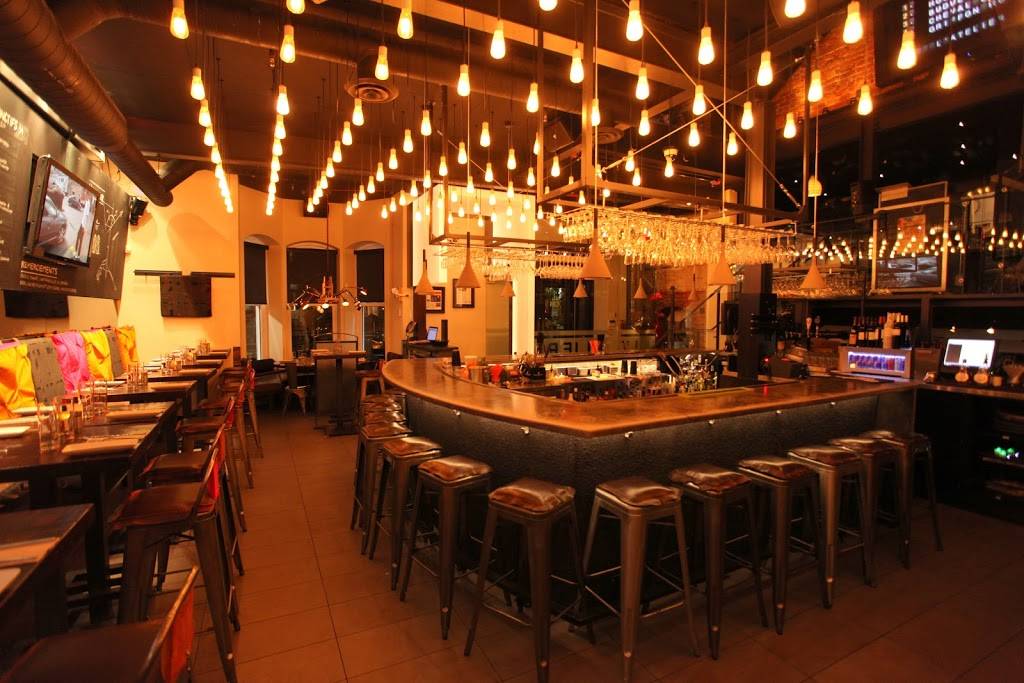 LAtelier | restaurant | 624 Grande Allée E, Québec, QC G1R 2K5, Canada | 4185222225 OR +1 418-522-2225