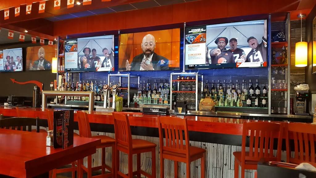 St. Louis Bar & Grill | restaurant | 1200 15, Kingston, ON K7L 0C4, Canada | 6135491110 OR +1 613-549-1110