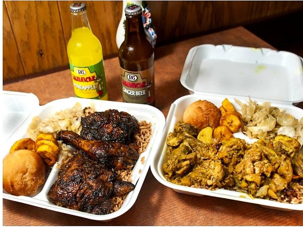 Jamaica House | restaurant | 2541 Finch Ave W, North York, ON M9M 2G1, Canada | 4167442913 OR +1 416-744-2913