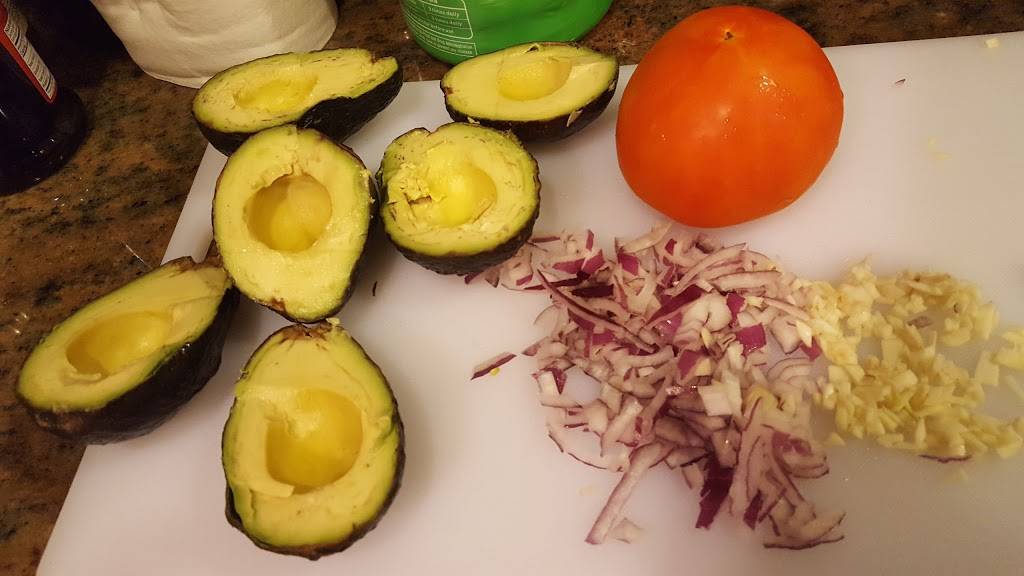 Millies Market | meal takeaway | 1452 D St NE, Washington, DC 20002, USA | 2028173142 OR +1 202-817-3142