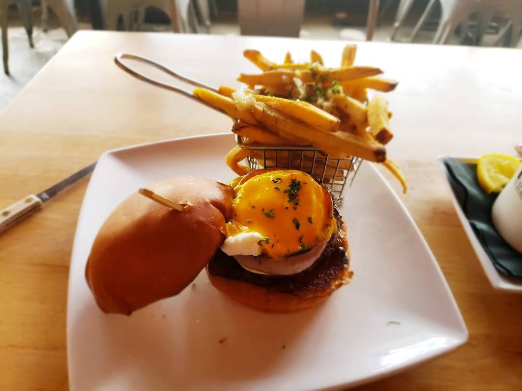 8oz. Burger & Co | restaurant | 2409 NW Market St, Seattle, WA 98107, USA | 2067822491 OR +1 206-782-2491