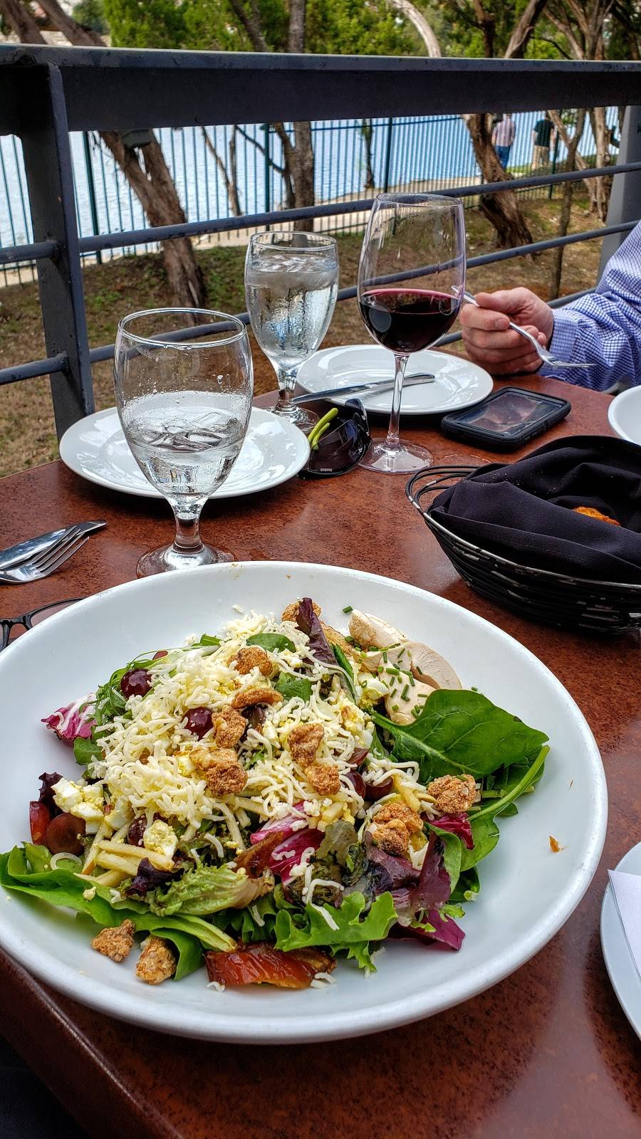 Roaring Fork | restaurant | 10850 Stonelake Blvd, Austin, TX 78759, USA | 5123422700 OR +1 512-342-2700