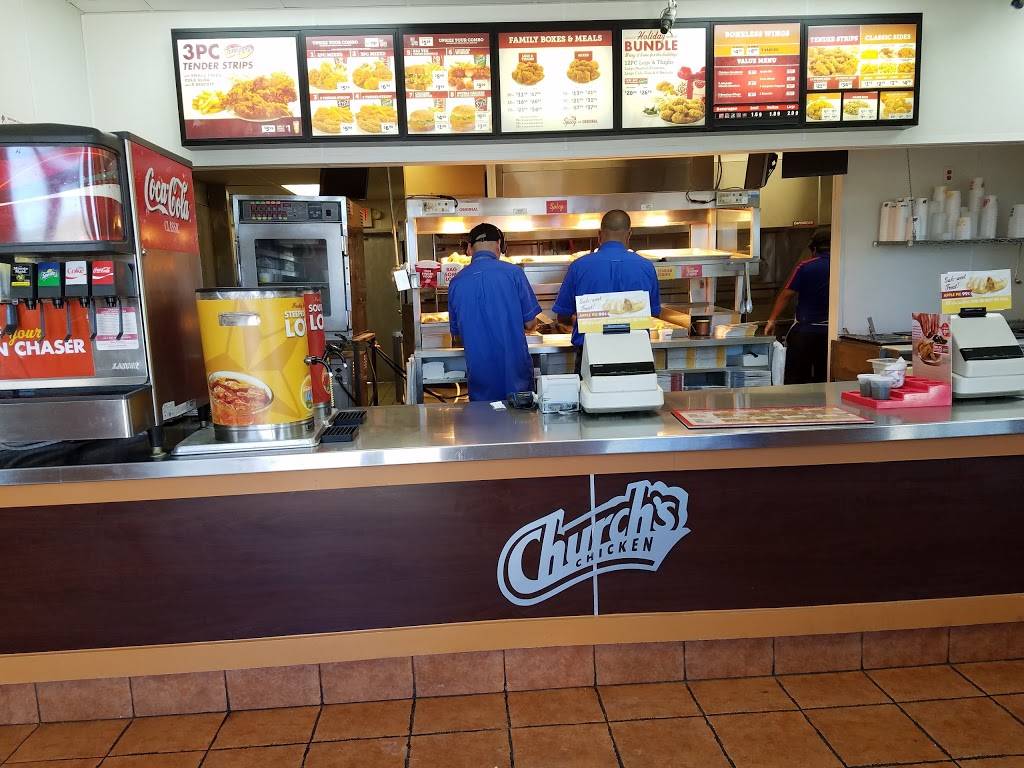 Churchs Chicken | restaurant | 111 N, I-35, Pearsall, TX 78061, USA | 8303343131 OR +1 830-334-3131