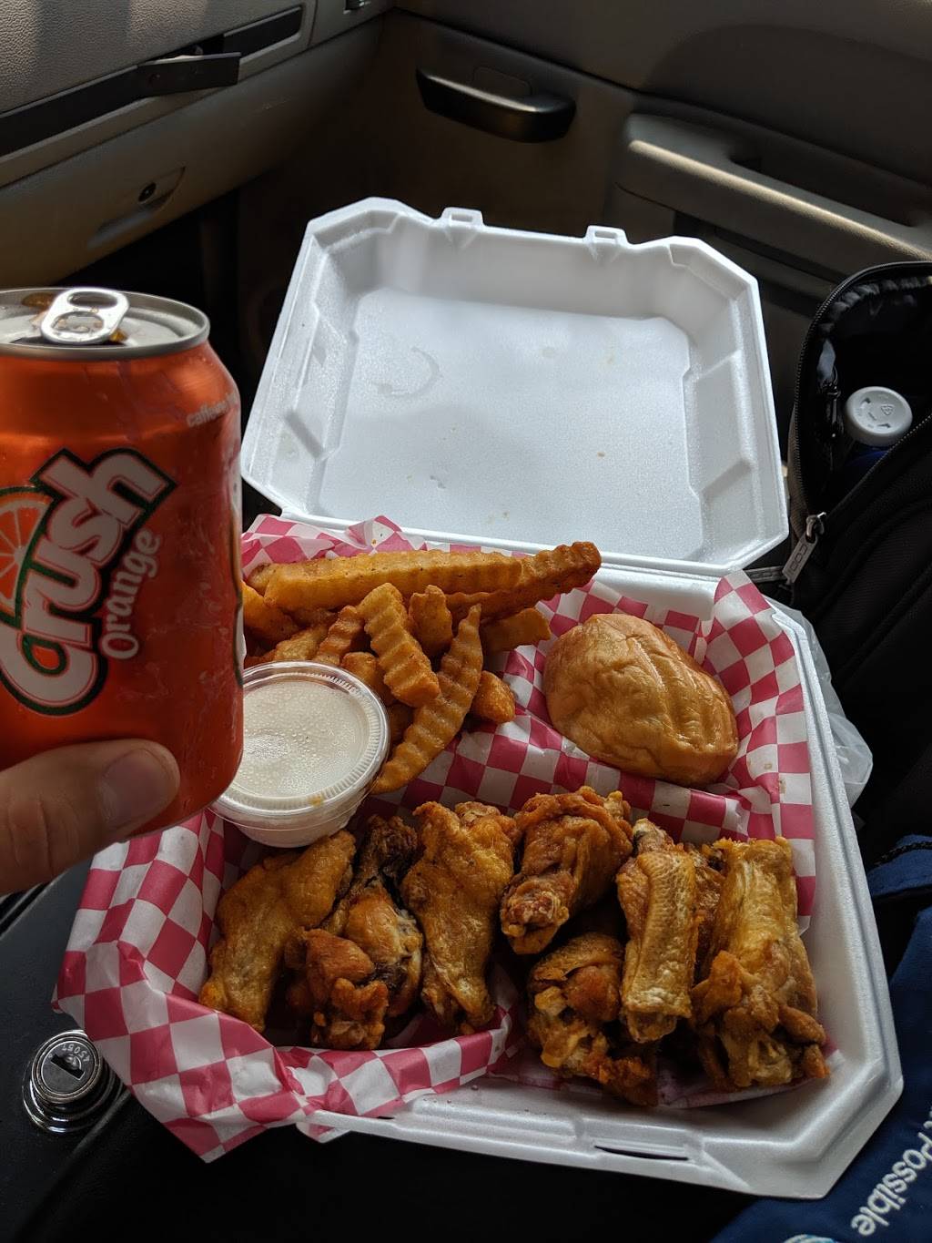 Rozays Wingz | restaurant | 2627 E 11th St, Tulsa, OK 74104, USA | 9185924140 OR +1 918-592-4140