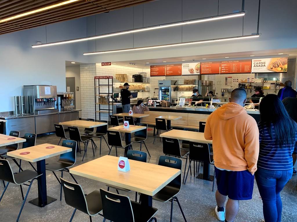 Chipotle Mexican Grill | restaurant | 10701 North Fwy D, Houston, TX 77037, USA | 2818208976 OR +1 281-820-8976