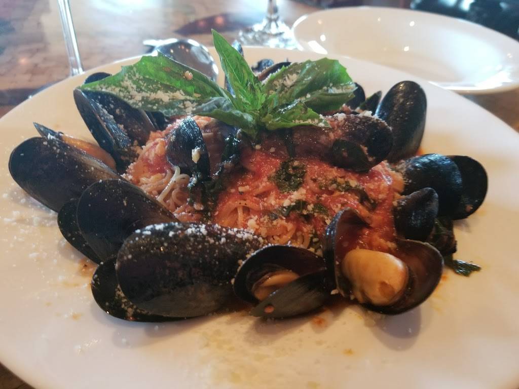 Sophias Ristorante Italiano | restaurant | 3545 Pine Ridge Rd, Naples, FL 34109, USA | 2395970744 OR +1 239-597-0744