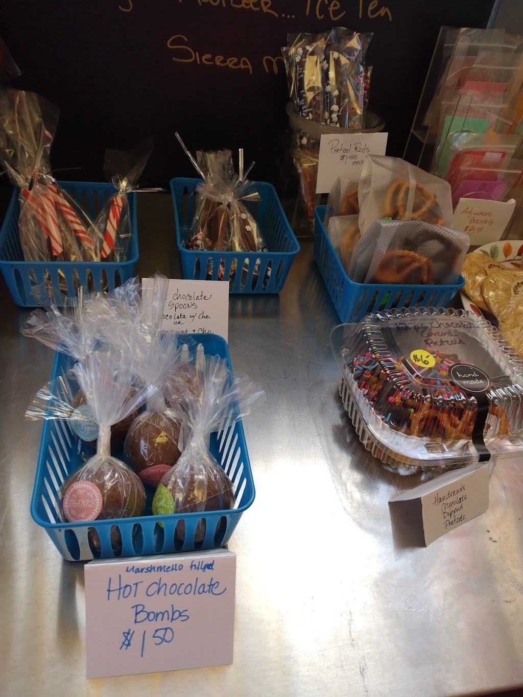 Mama’s Place | restaurant | 85 Commercial St, Adams, MA 01220, USA | 4134120902 OR +1 413-412-0902