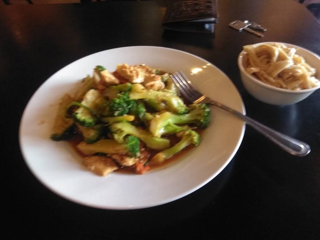 Simply Asia Foods | restaurant | 3950 S Carrier Pkwy #134, Grand Prairie, TX 75052, USA | 9722379811 OR +1 972-237-9811