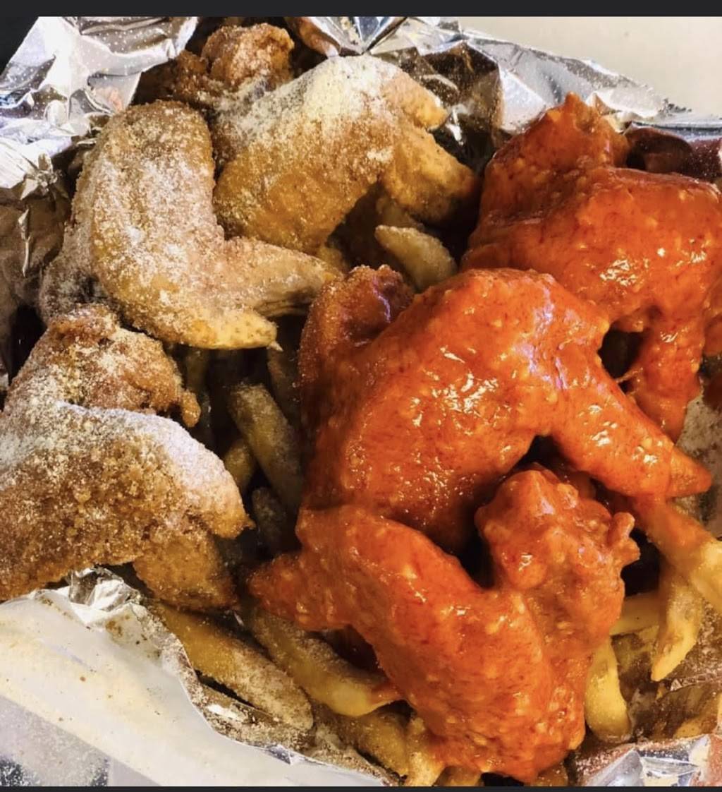 Its SlapN | restaurant | 3418 Pleasant Grove Rd, Lansing, MI 48910, USA | 5179770630 OR +1 517-977-0630