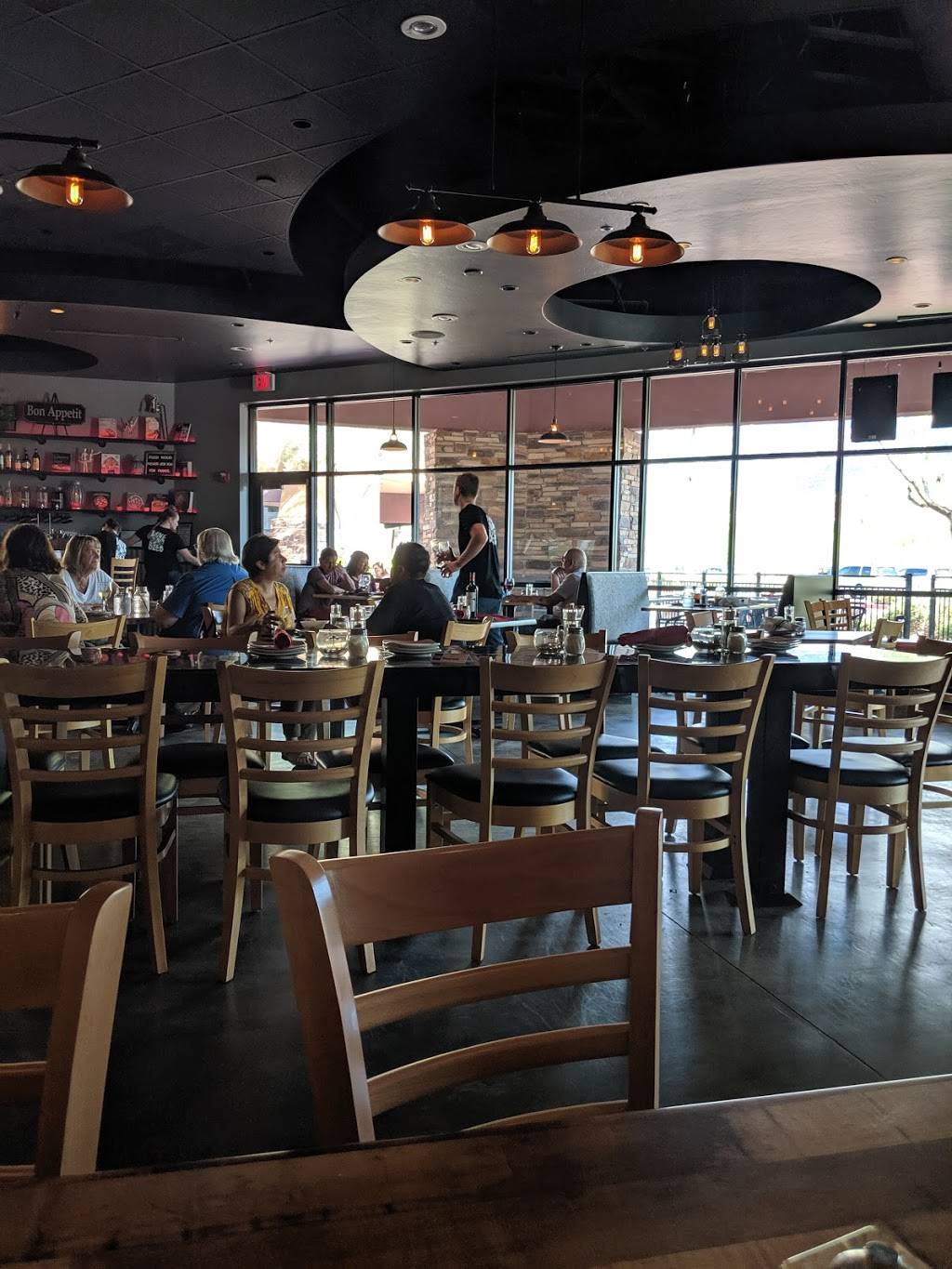 Charred Pie | restaurant | 12125 N Oracle Rd #105, Oro Valley, AZ 85737, USA | 5203952232 OR +1 520-395-2232