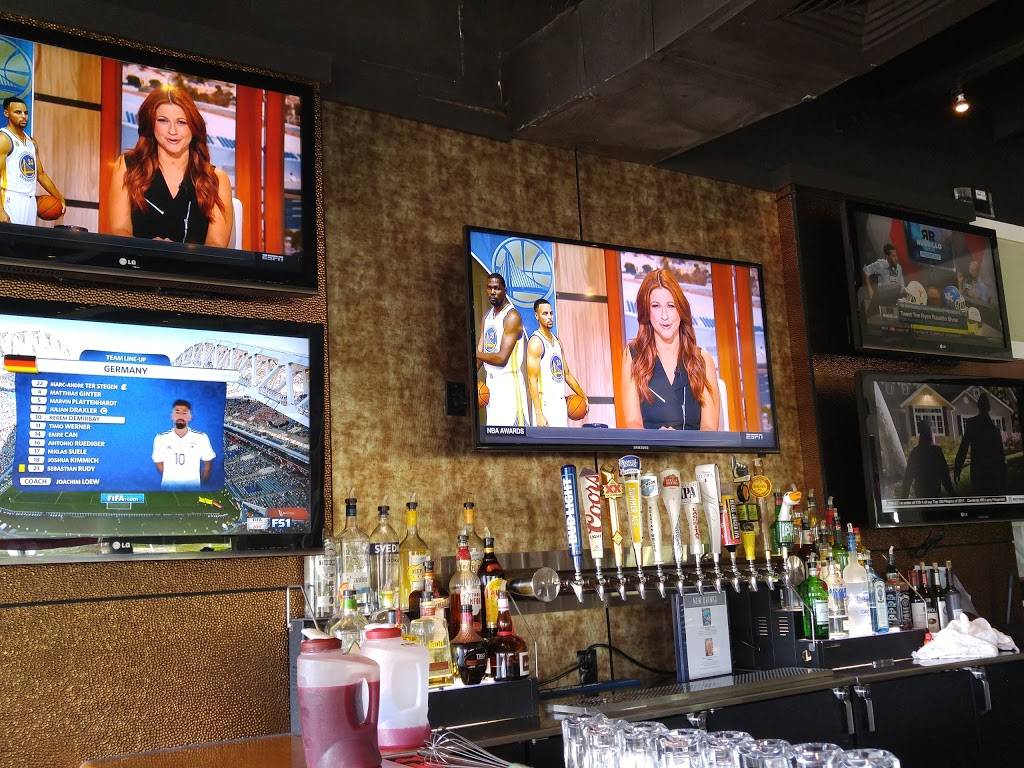 Chilis Grill & Bar | meal takeaway | 33 Crystal Run Crossing, Middletown, NY 10941, USA | 8456924478 OR +1 845-692-4478