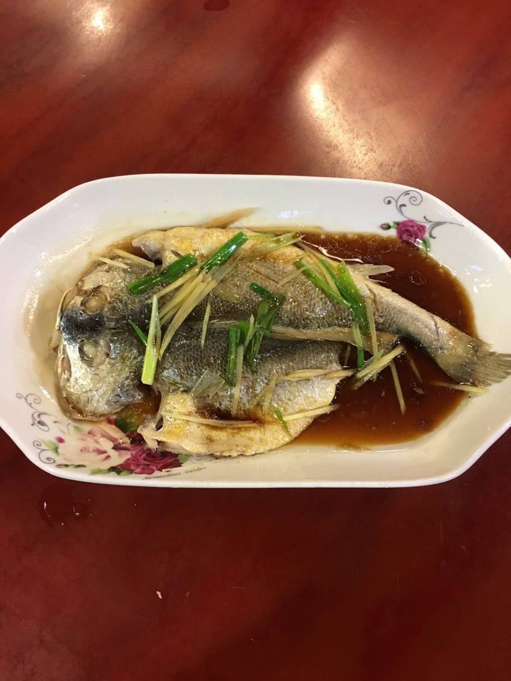 Shangri-la | restaurant | 14 E 7th St, Chattanooga, TN 37402, USA | 4232661521 OR +1 423-266-1521