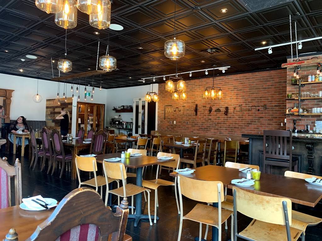 The Oakwood Hardware | restaurant | 337 Oakwood Ave, York, ON M6E 2V8, Canada | 4166589898 OR +1 416-658-9898