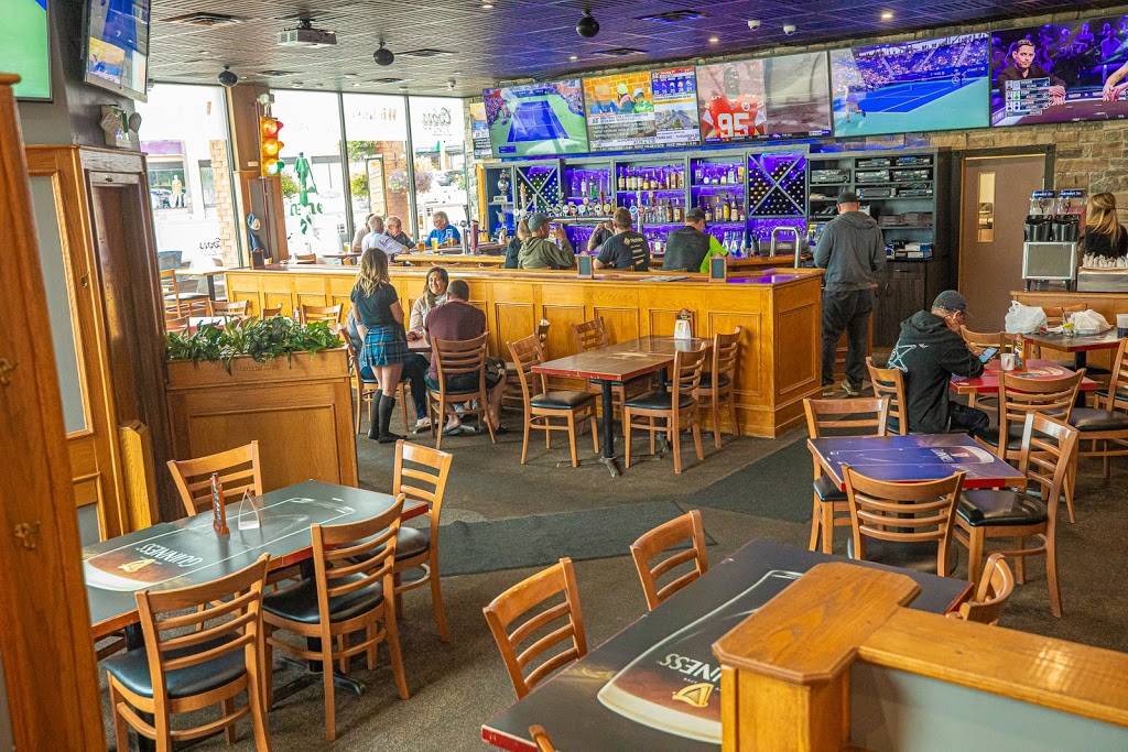 Wickies Pub And Restaurant | restaurant | 274 Burton Ave, Barrie, ON L4N 4C7, Canada | 7057250630 OR +1 705-725-0630