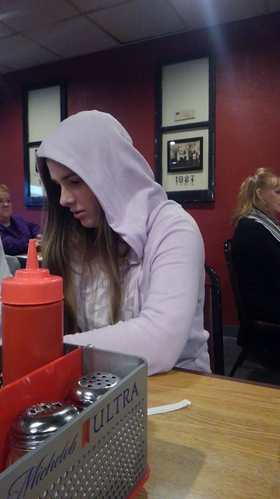 Pizza Cellar | restaurant | 302 Main St E, Blooming Prairie, MN 55917, USA | 5075837675 OR +1 507-583-7675