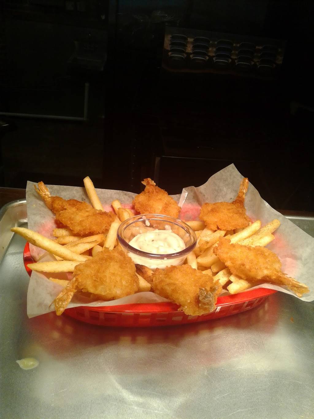 Pin High Sports Bar and Grill | restaurant | 104 E 1st St, El Campo, TX 77437, USA | 9794758100 OR +1 979-475-8100