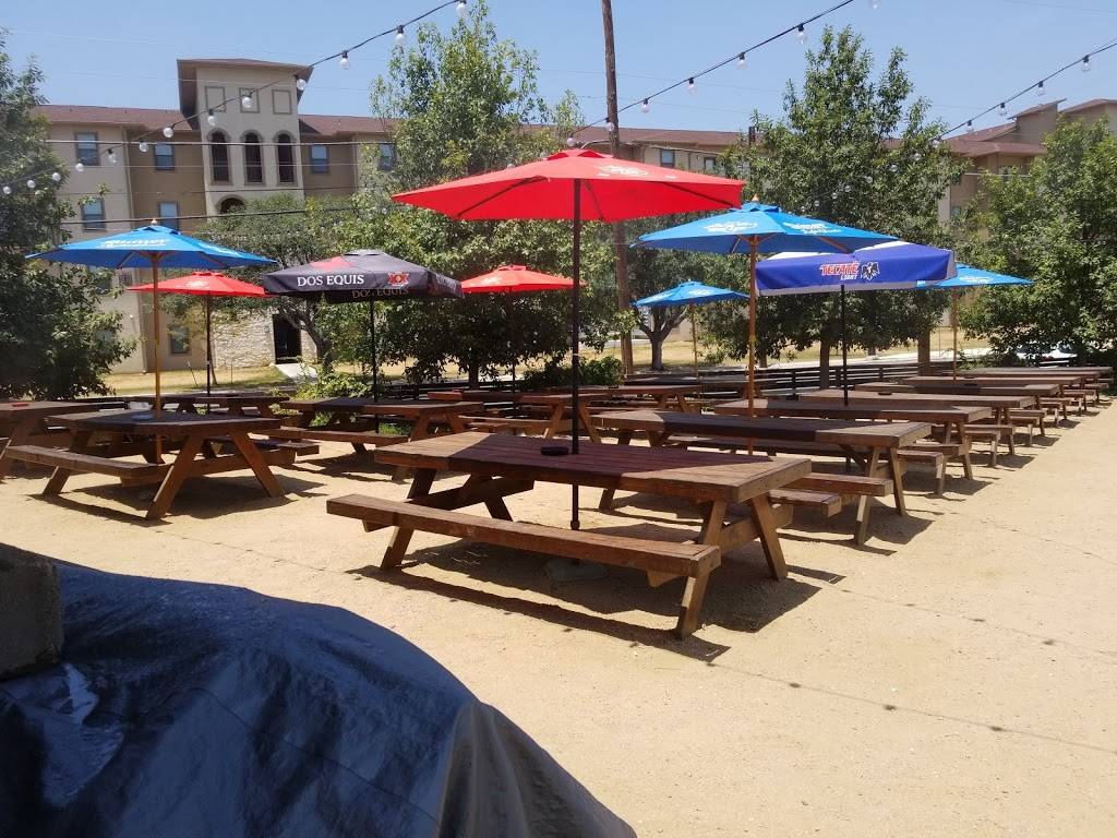 The Block SA | restaurant | 14530 Roadrunner Way, San Antonio, TX 78249, USA | 2106903333 OR +1 210-690-3333