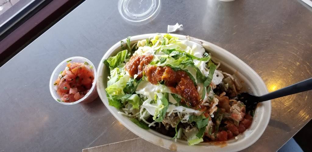 Chipotle Mexican Grill | restaurant | 694 Motor Pkwy Ste 1, Hauppauge, NY 11788, USA | 6313557073 OR +1 631-355-7073