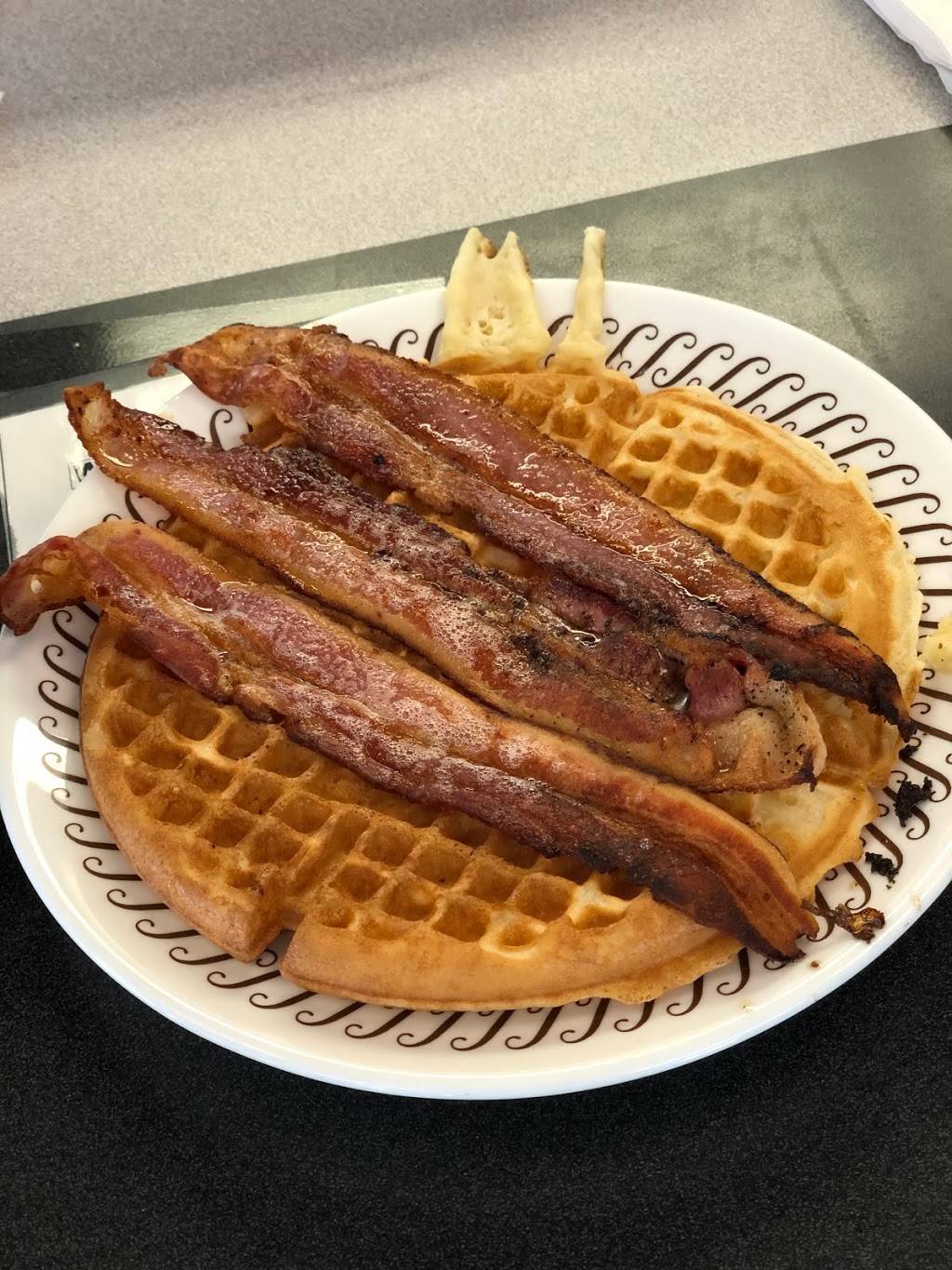 Waffle House | meal takeaway | 6931 Old Canton Rd, Ridgeland, MS 39157, USA | 6019560044 OR +1 601-956-0044