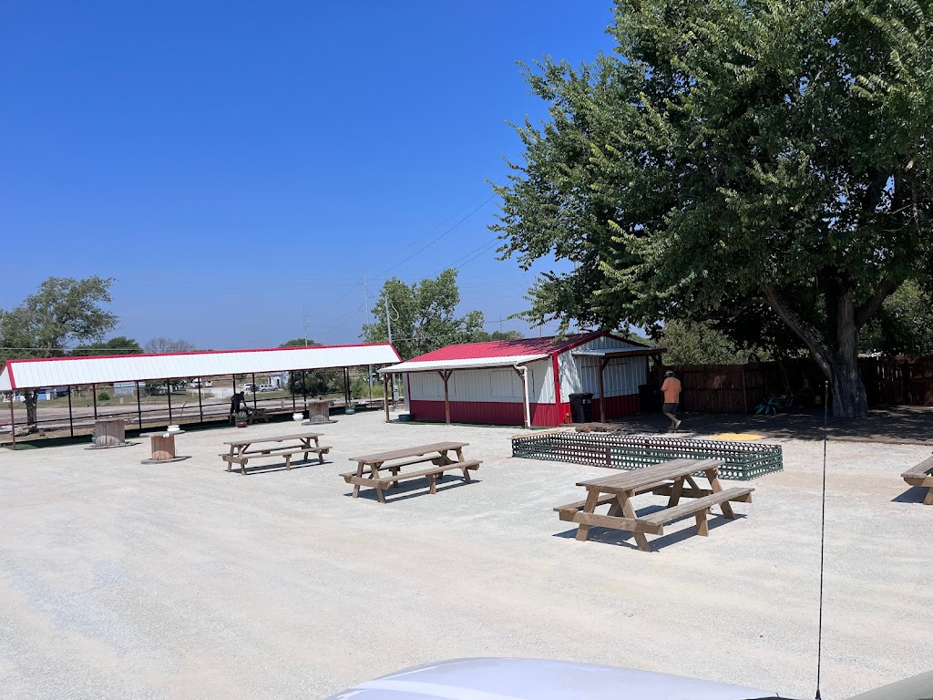 Doc’s Food Truck Park | restaurant | 15470 OK-1, Ada, OK 74820, USA | 4053262584 OR +1 405-326-2584