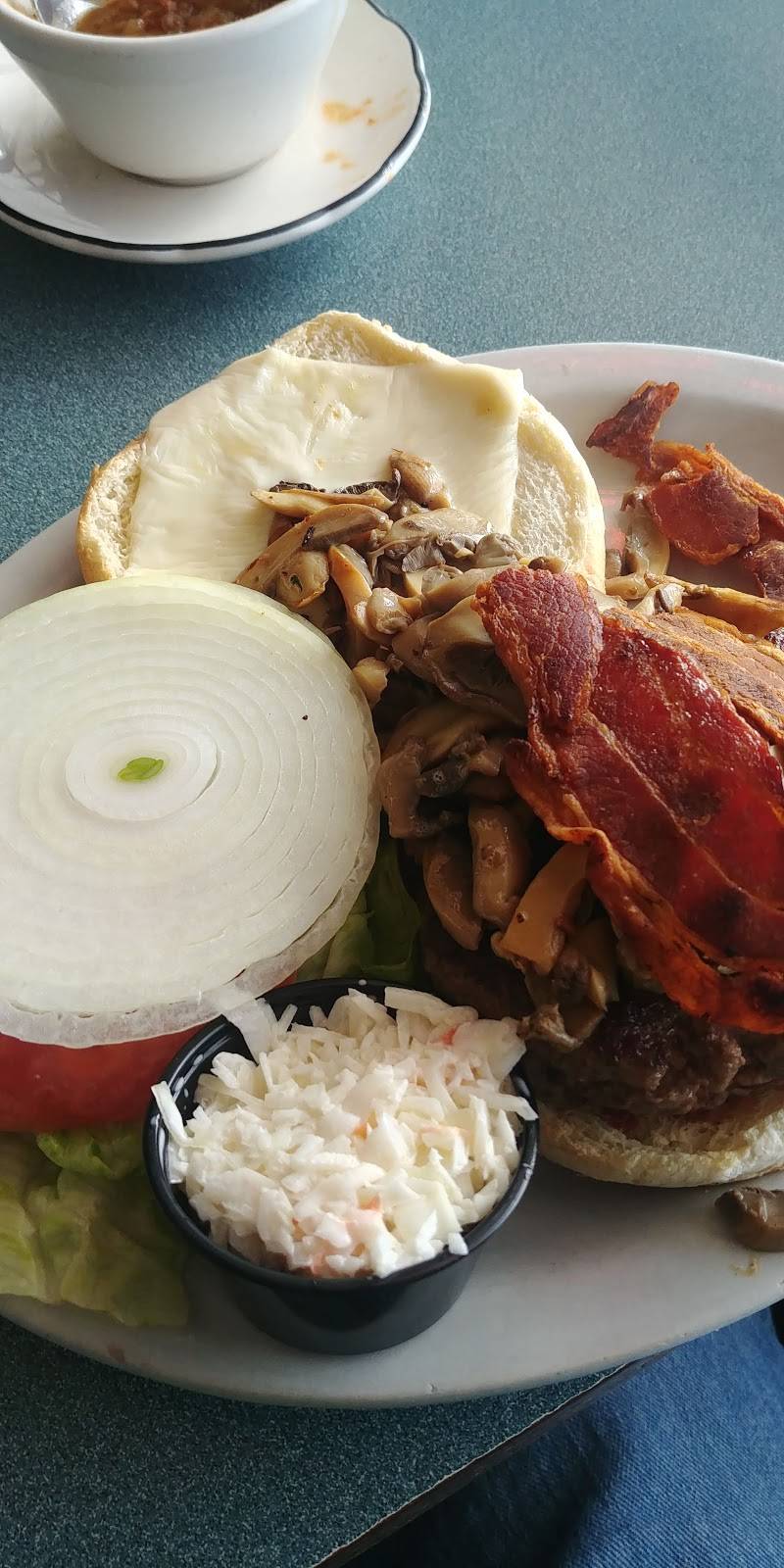 George & Sons Restaurant | restaurant | 160 Fairview Ave # 170, Hudson, NY 12534, USA | 5188283116 OR +1 518-828-3116