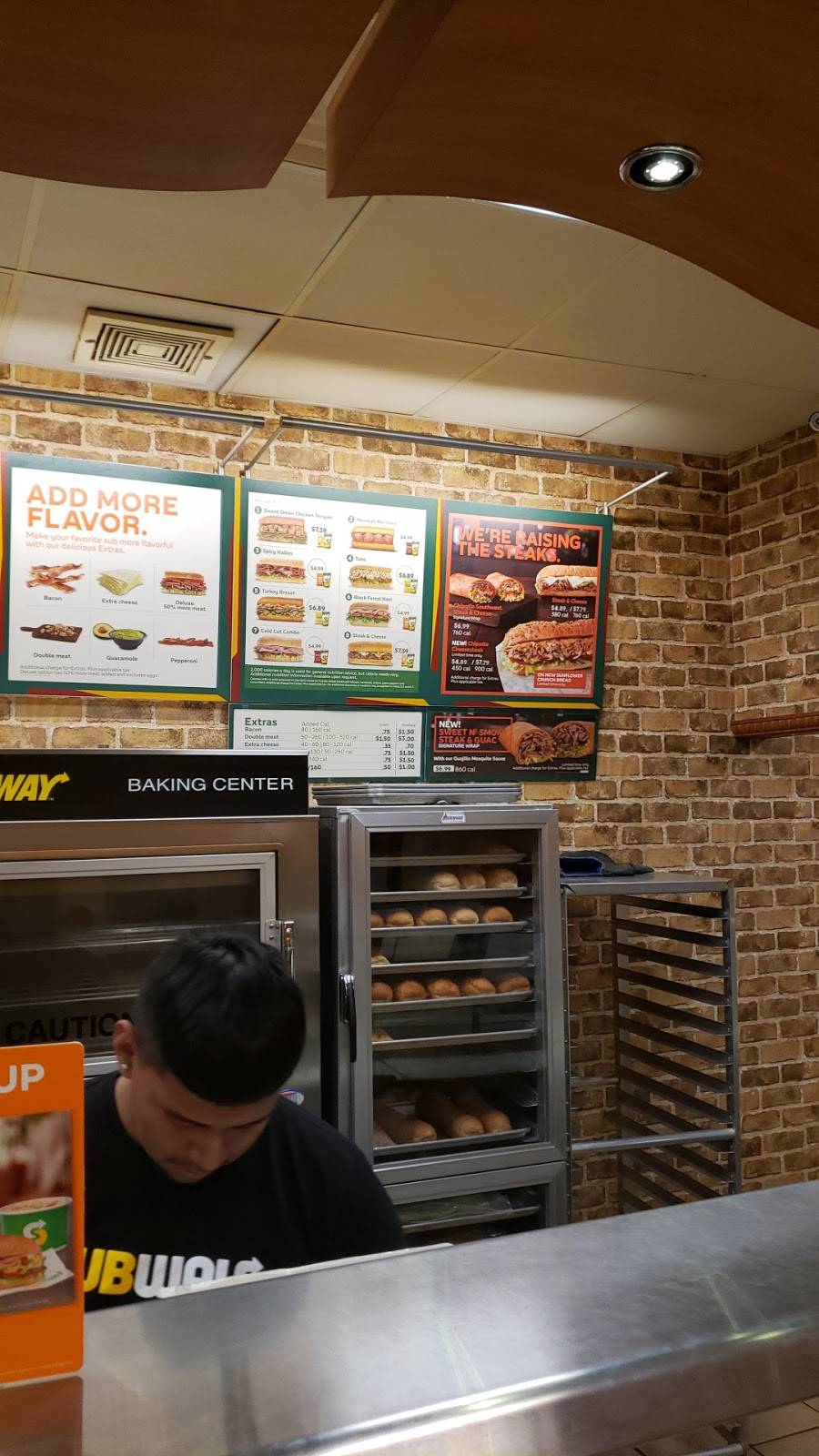 Subway | restaurant | 5135 Quince Rd, Memphis, TN 38117, USA | 9017613808 OR +1 901-761-3808