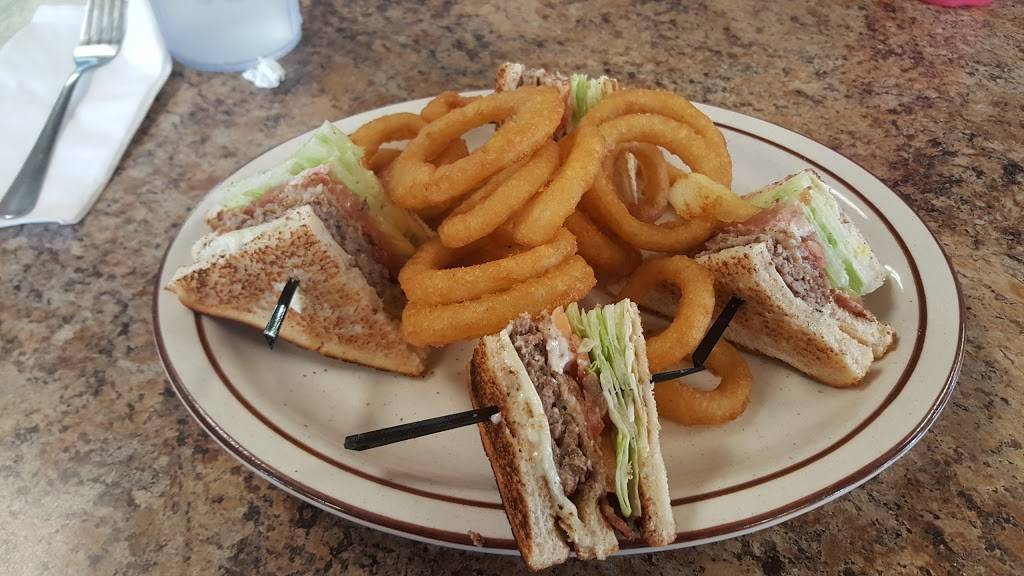 Wein-O-Rama | restaurant | 1009 Oaklawn Ave, Cranston, RI 02920, USA | 4019434990 OR +1 401-943-4990