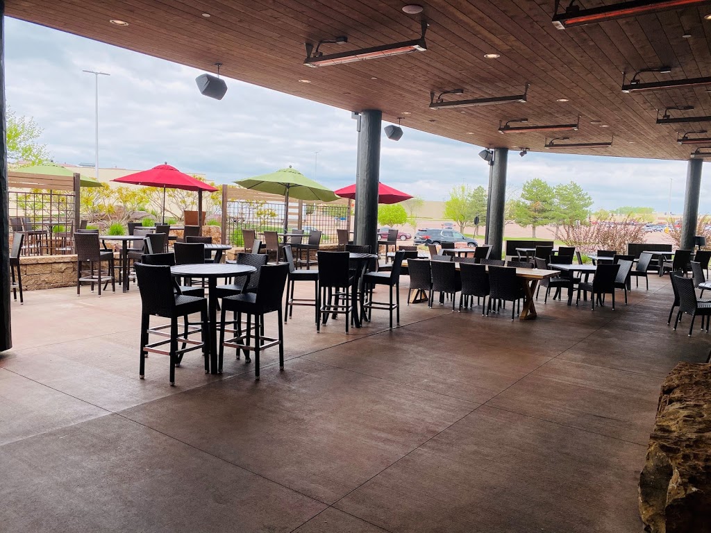 ROAM Kitchen + Bar | restaurant | 4525 W Empire Pl, Sioux Falls, SD 57106, USA | 6052150020 OR +1 605-215-0020