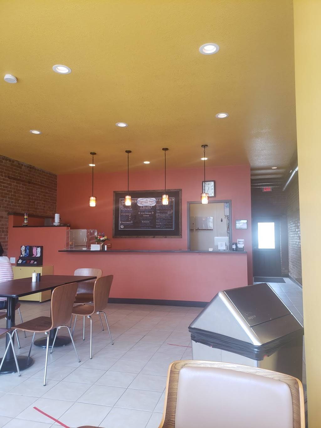 Somethin Tasty | restaurant | 107 Main St S, Lonsdale, MN 55046, USA | 5077444525 OR +1 507-744-4525