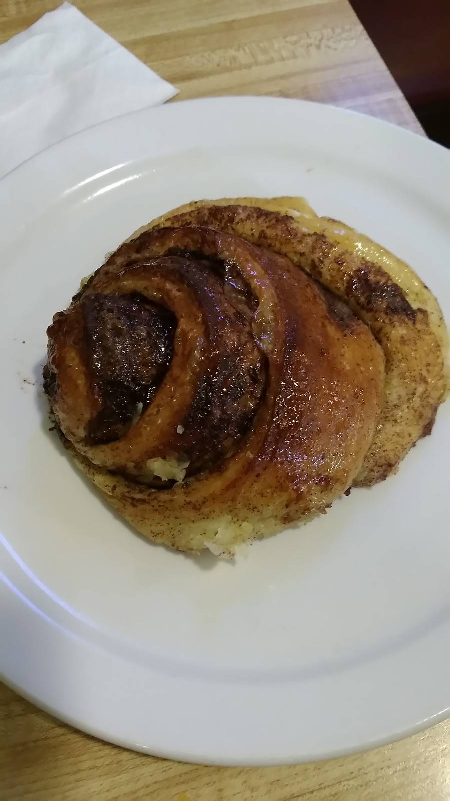 Redwood Cafe | restaurant | 175 Paul Dr, San Rafael, CA 94903, USA | 4154798989 OR +1 415-479-8989