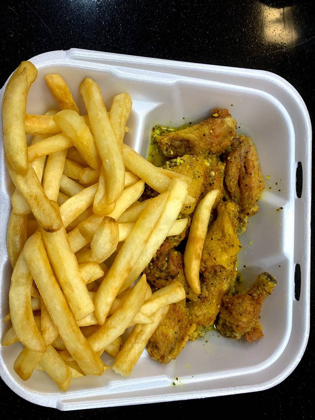 J Burger N Wings | restaurant | 2239 GA-20, Conyers, GA 30013, USA | 7702854600 OR +1 770-285-4600
