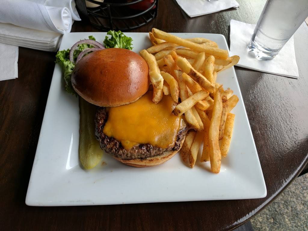 Deuces and The Diamond Club | restaurant | 3505 N Clark St, Chicago, IL 60657, USA | 7736445554 OR +1 773-644-5554