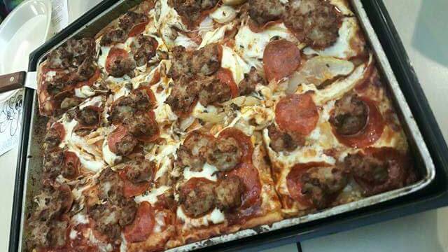 Rocky Rococo Pizza and Pasta | restaurant | 4849 S Howell Ave, Milwaukee, WI 53207, USA | 4144811616 OR +1 414-481-1616