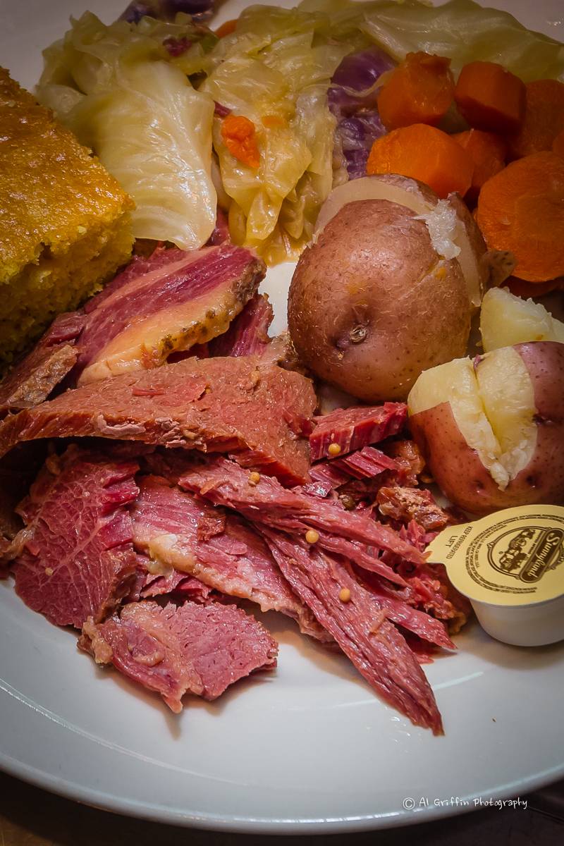 Oh Tommys Pub & Grill | restaurant | 6285 N, MO-7, Roach, MO 65787, USA | 5733473133 OR +1 573-347-3133