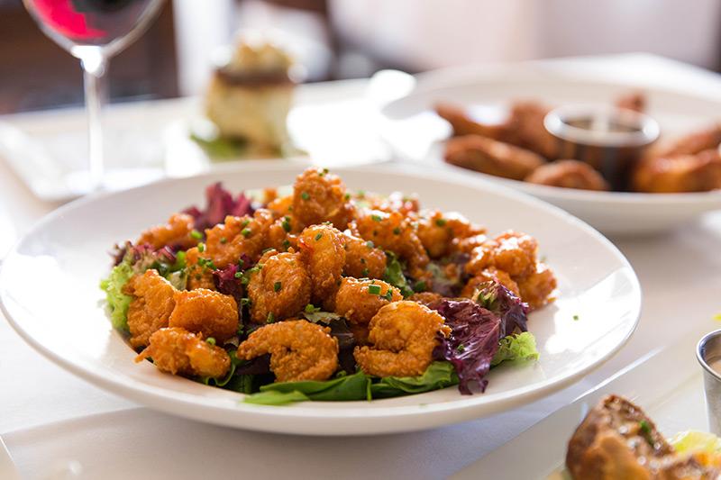 Federal American Grill | night club | 7000 E Mayo Blvd building 27, Phoenix, AZ 85054, USA | 6028575555 OR +1 602-857-5555