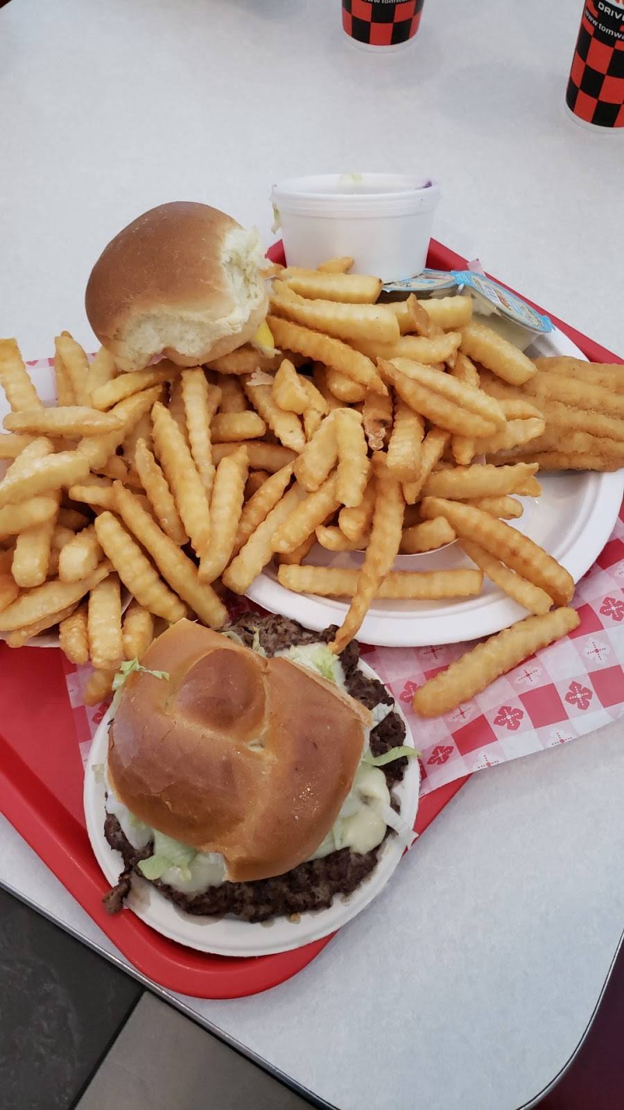 Tom Wahls Canandaigua | restaurant | 2510 Rochester Rd, Canandaigua, NY 14424, USA | 5853939170 OR +1 585-393-9170