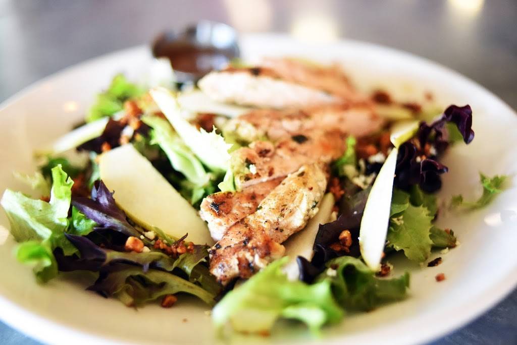 Roosters Southern Kitchen | restaurant | 804 S Croatan Hwy, Kill Devil Hills, NC 27948, USA | 2524414594 OR +1 252-441-4594