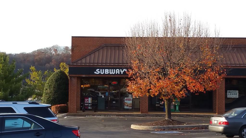 Subway Restaurants | restaurant | 7648 US Hwy 70 South Suite 26 Bellevue West Shopping Center, Nashville, TN 37221, USA | 6156621432 OR +1 615-662-1432