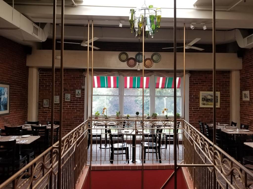 Pasta E Basta | restaurant | 26 Main St, Amherst, MA 01002, USA | 4132563550 OR +1 413-256-3550